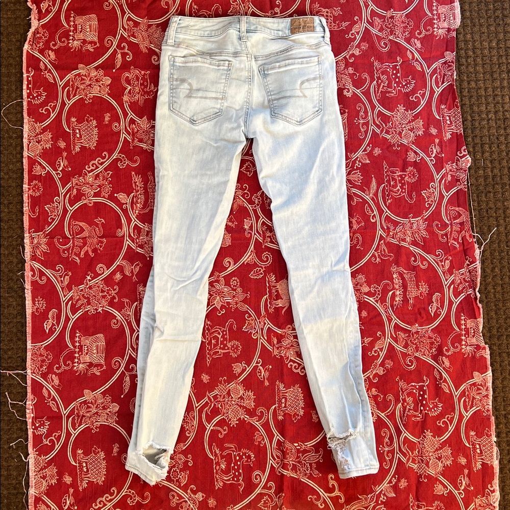 American Eagle Outfitters Women's Dark Blue and Light Jean bundle size 2 - Picture 11 of 13